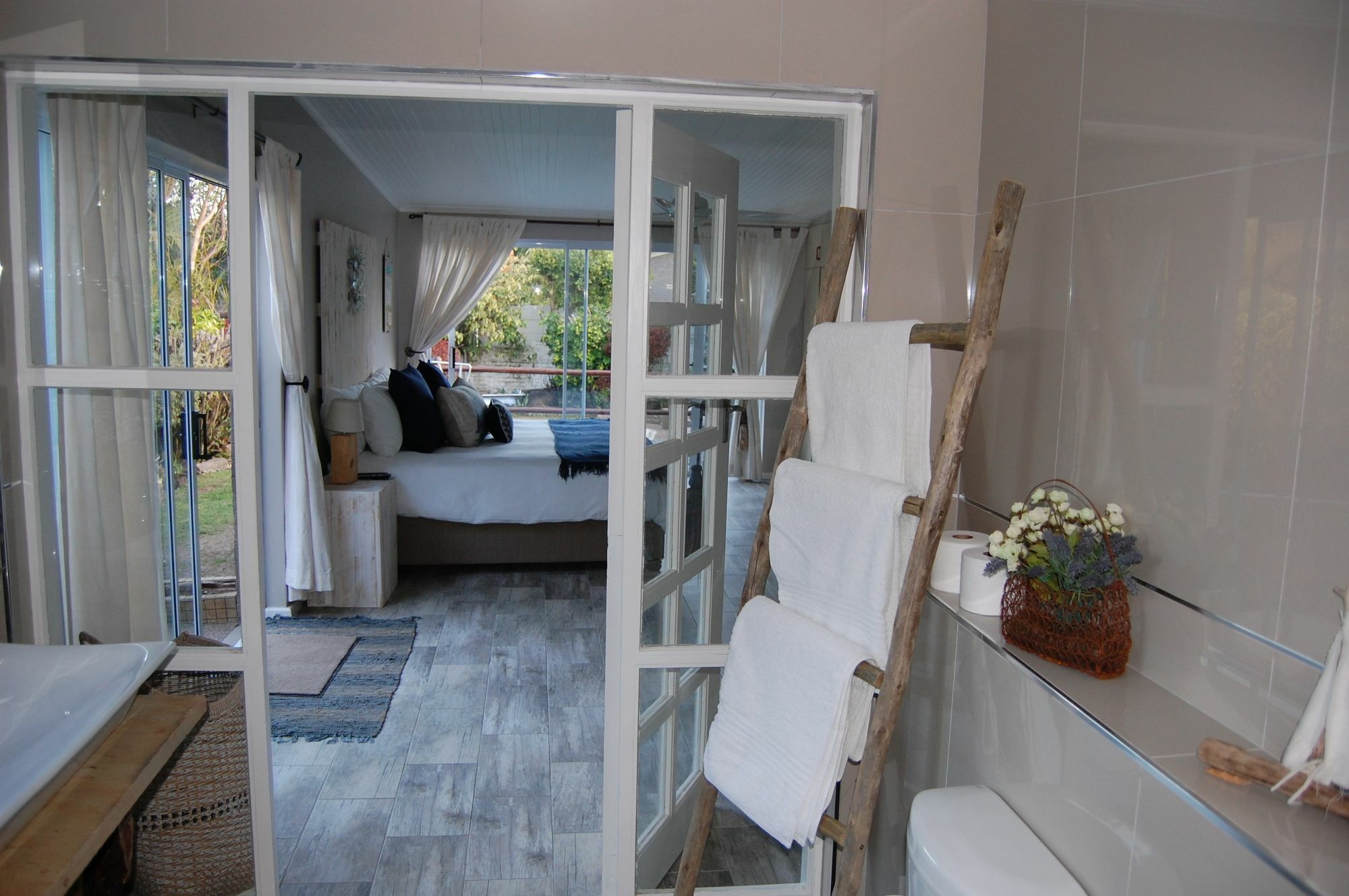 Log Inn شرق لندن المظهر الخارجي الصورة